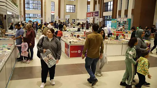 Şahinbey Kitap Fuarı'nı yüz binlerce kişi ziyaret etti