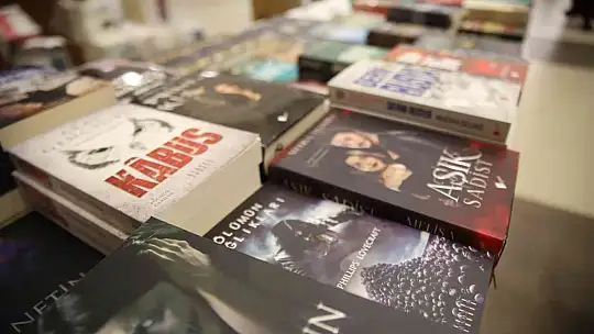 Şahinbey Kitap Fuarı'nı yüz binlerce kişi ziyaret etti