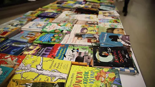 Şahinbey Kitap Fuarı'nı yüz binlerce kişi ziyaret etti