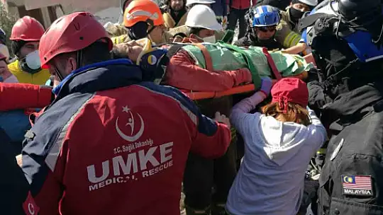 ŞAHKUT, Nurdağı'nda 10 kişiyi enkazdan canlı çıkarttı