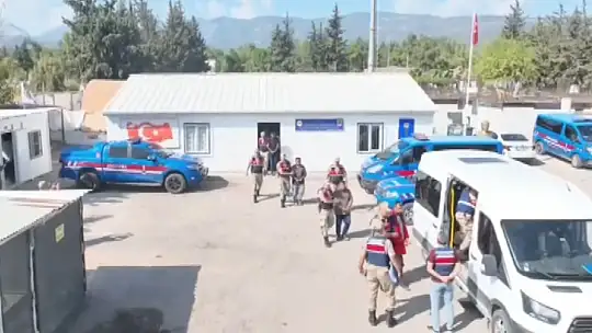 Sahte KKTC ehliyeti düzenleyip satarak kazanç elde eden çeteye operasyon: 9 gözaltı