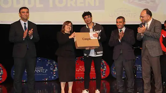 Şampiyon başkan, şampiyon sporcularla buluştu