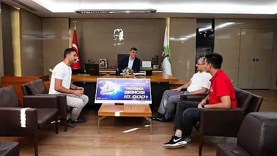 Şampiyondan Başkan Fadıloğlu'na ziyaret