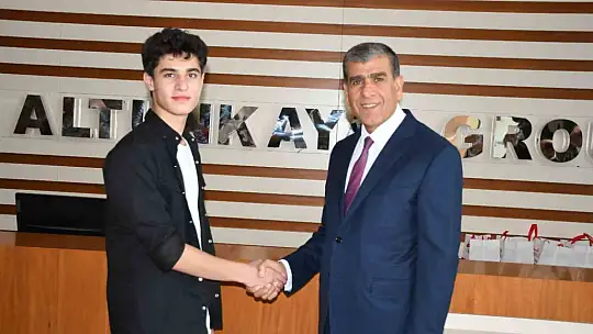 Şampiyonlara ödül