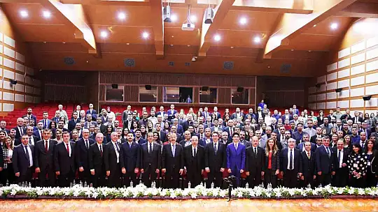 Sanko Holding değerli yıllar plaket töreni