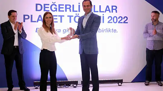 Sanko Holding değerli yıllar plaket töreni