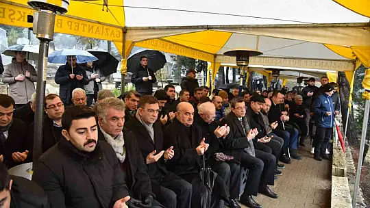 SANKO'nun kurucusu Sani Konukoğlu, mezarı başında anıldı