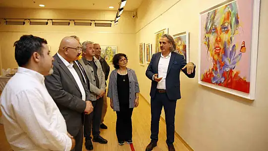 SANKO Sanat Galerisi'nde 'bakışlar' temalı resim sergisi