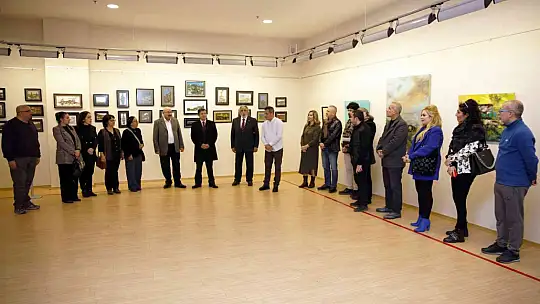 SANKO Sanat Galerisi'nde 'barınaklar' temalı resim sergisi