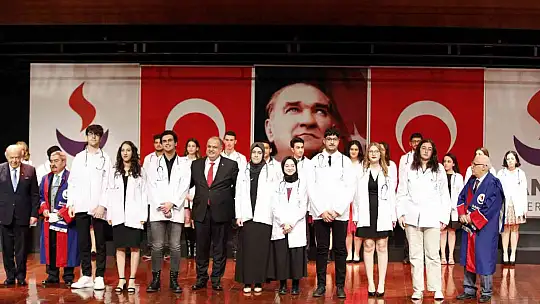 SANKO Üniversitesi akademik yıl açılışı ve tıp fakültesi beyaz önlük giyme töreni yapıldı