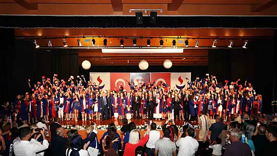 SANKO Üniversitesi'nde mezuniyet coşkusu