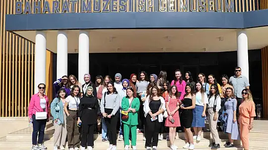 SANKO Üniversitesi'nden yeni öğrencilerine 100. yıl kültür gezisi