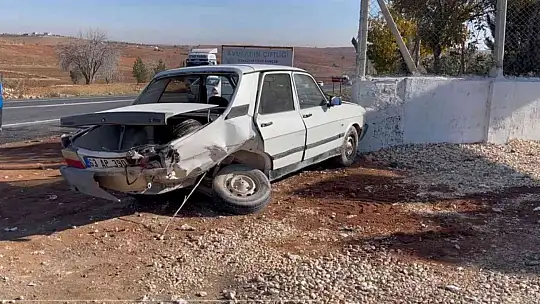 Gaziantep-Şanlıurfa yolunda otomobiller çarpıştı: 2 yaralı