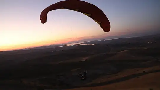 Şanlıurfa semalarında yamaç paraşütleri havalandı