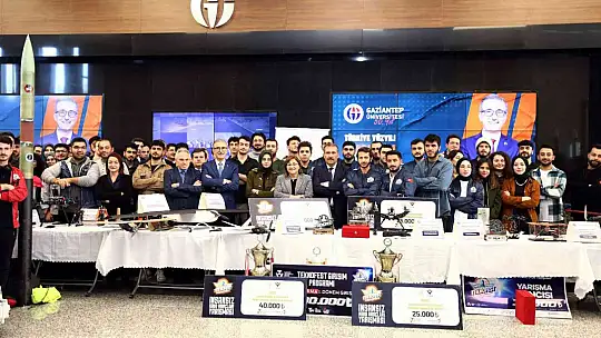 Savunma Sanayii Başkanı Demir, TEKNOFEST ekipleriyle buluştu
