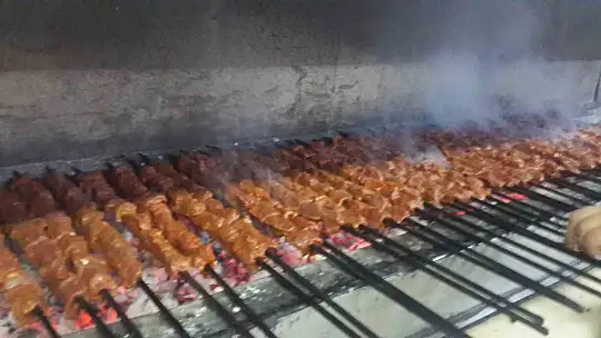 Şef Tahir Tekin Öztan: 'Ateşin bulunmasıyla birlikte keşfedilen kebap insanlık tarihindeki en önemli yemektir'