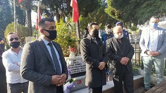 Şehit babası kendisine yumruk atan imamı affetti