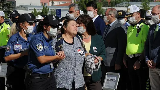 Şehit eşinden yürek burkan veda
