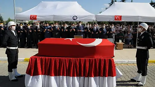 Şehit eşinden yürek burkan veda