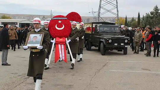Şehit Eyyüp Uğurlu son yolculuğuna uğurlandı