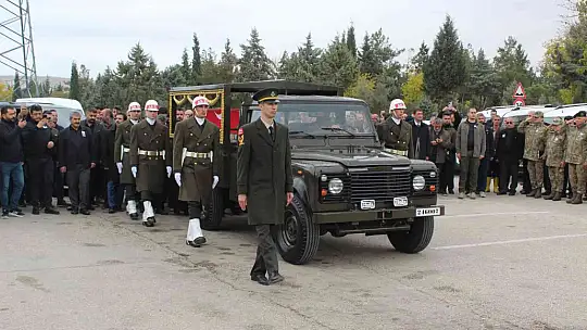 Şehit Eyyüp Uğurlu son yolculuğuna uğurlandı
