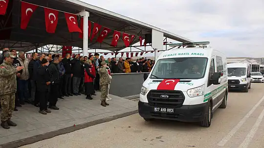 Şehit Eyyüp Uğurlu son yolculuğuna uğurlandı