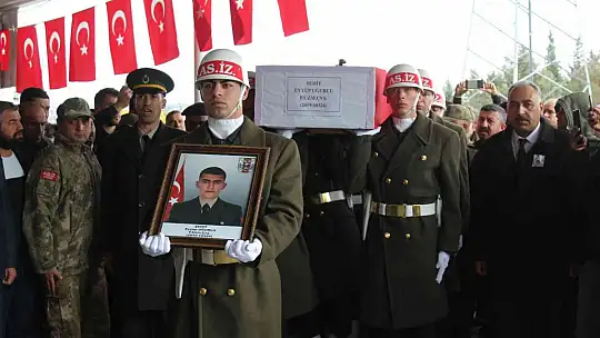Şehit Eyyüp Uğurlu son yolculuğuna uğurlandı
