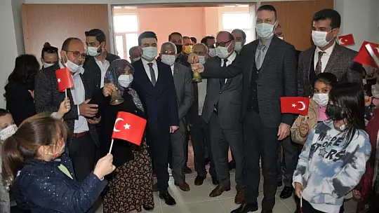 Şehit Ferhan Gökbel Ortaokulu eğitim öğretime kapılarını açtı