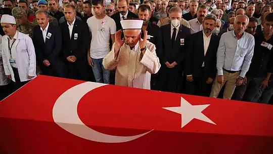 Şehit Mahsun Şimşek gözyaşlarıyla uğurlandı