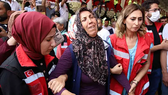 Şehit Mahsun Şimşek gözyaşlarıyla uğurlandı