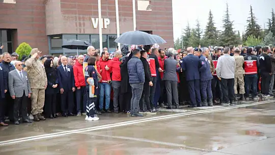 Şehit Mustafa Öztürk'ün naaşı memleketi Gaziantep'e getirildi