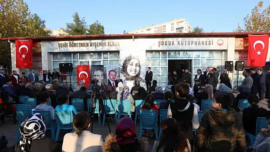 Şehit Öğretmen Ayşenur Alkan'ın ismi kütüphanede yaşayacak