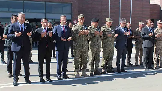 Şehit Onur Çapan'ın naaşı Gaziantep'ten Isparta'ya uğurlandı