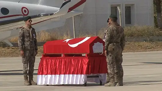 Şehit özel harekat polisinin naaşı memleketine uğurlandı