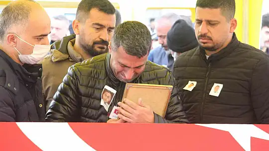Şehit polis memuru memleketi Gaziantep'te gözyaşlarıyla defnedildi