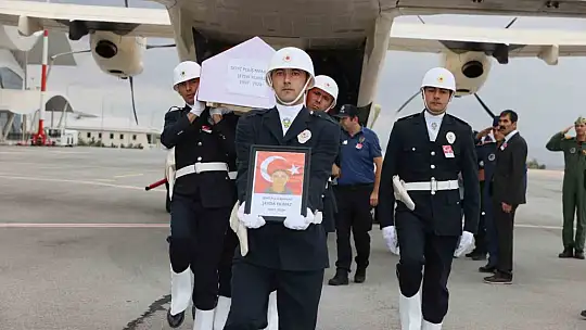 Şehit polis Şeyda Yılmaz'ın cenazesi memleketi Sivas'a getirildi