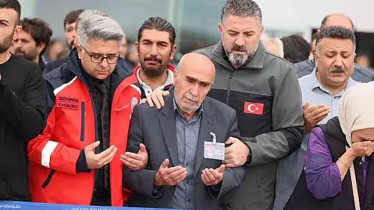 Şehit polis Şeyda Yılmaz'ın cenazesi memleketi Sivas'a getirildi