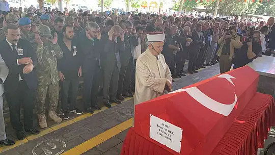 Şehit Sözleşmeli Er, Aytek dualarla son yolculuğuna uğurlandı