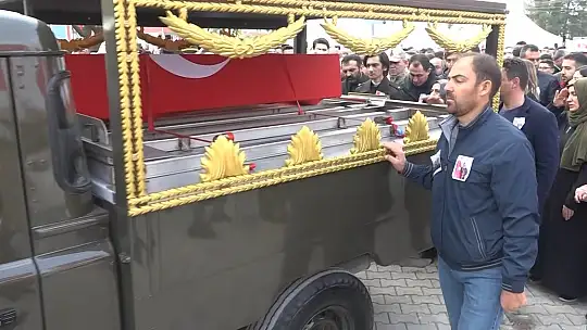 Şehit Teğmen Duabey Onur Öztürkmen son yolculuğuna uğurlandı