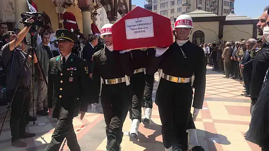 Şehit Topçu Uzman Çavuş Cirnooğlu, son yolculuğuna uğurlandı
