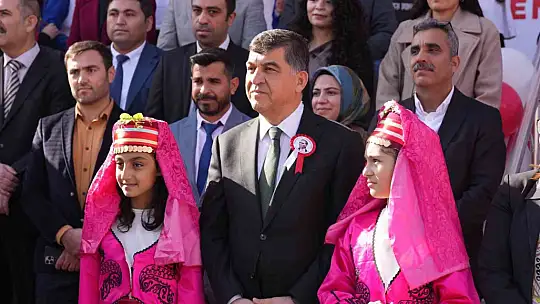 Şehitkamil Belediyesi Öğretmenler Ortaokulu'nun açılışı yapıldı