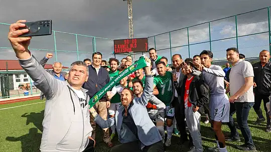 Şehitkamil Belediyespor, Kalespor'u 3-1 yenerek BAL'a yükseldi