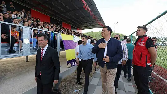 Şehitkamil Belediyespor, Kalespor'u 3-1 yenerek BAL'a yükseldi