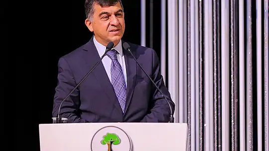 Şehitkamil'de ana sınıfı öğrencilerine kırtasiye seti armağan edildi