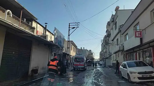 Şehitkamil'de kar mesaisi aralıksız sürüyor