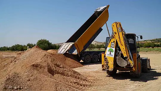 Şehitkamil'de kırsal mahalleler arazi yollarına kavuşuyor