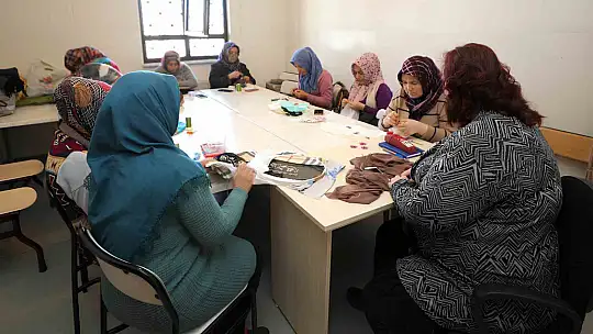 Şehitkamil'de mefruşat kursuna yoğun ilgi