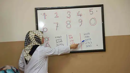 Şehitkamil'de okuma-yazma bilmeyen kalmayacak