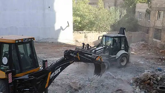 Şehitkamil'deki boş araziler temizleniyor