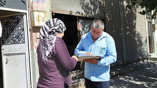Şehitkamil'den budamadan elde edilen odunlar dar gelirli ailelerle yakacak olarak dağıtıldı